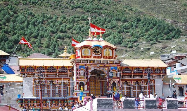 Char Dham Yatra by Road